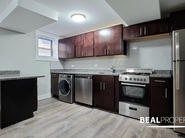 427 West Belden — Photo 89