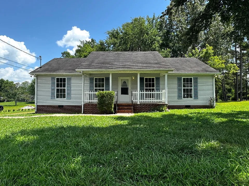 109 Sanders St