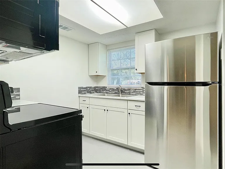 10405 Williams Rd — Photo 8