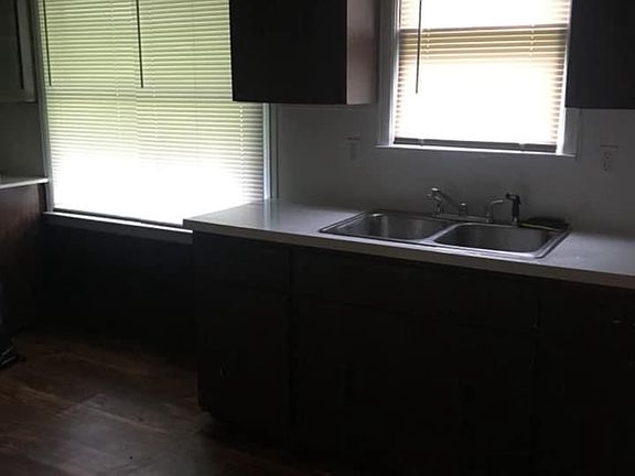 3rd image of 7636 Beaverland