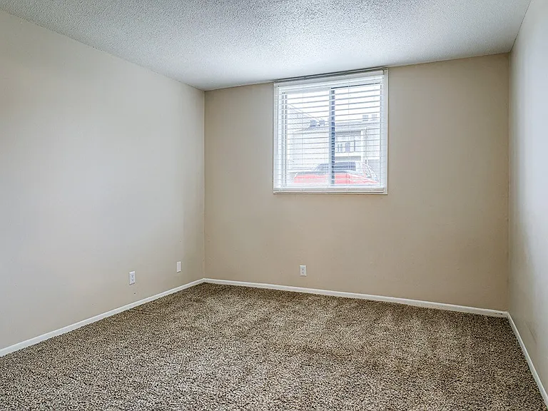 One Bedroom A (Renovated) - 1 Bed / 1 Bath - 720 Sq.Ft.