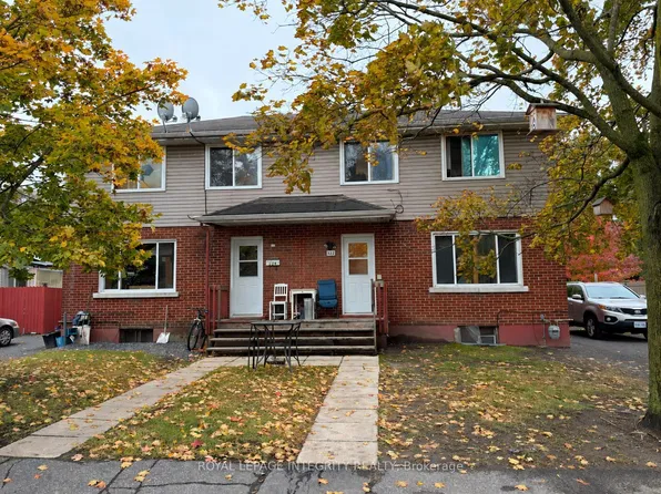 322 Queen Mary St, Ottawa, ON K1K 1W9
