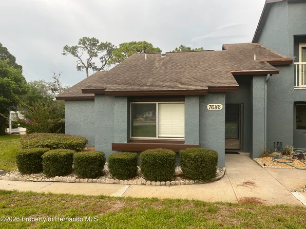 7686 Saint Andrews Blvd, Weeki Wachee, FL 34613