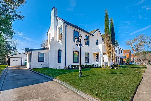3222 Oakdale St Photo 1
