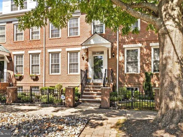 139 Heritage St, Robbinsville, NJ 08691