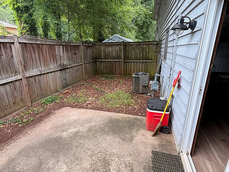 1775 Milledge Ave #15 — Photo 15