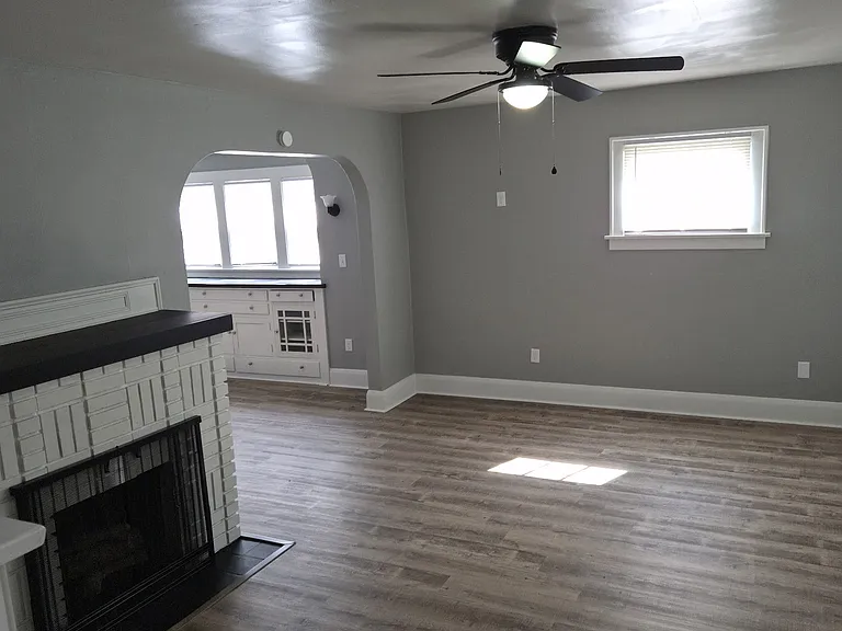 715 E Hudson St — Photo 2