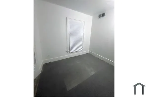 Building Photo - 511 Maple Ave #7
