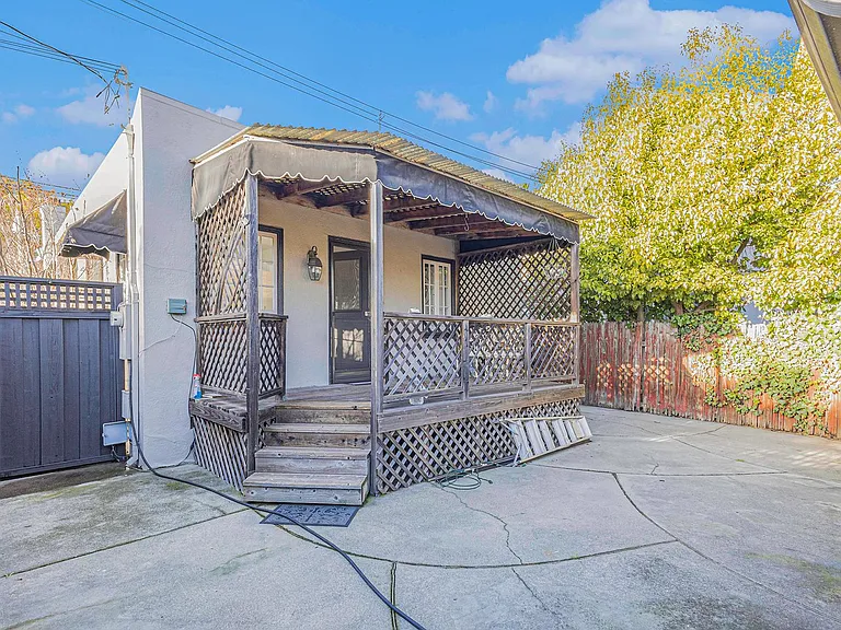 1118 High St — Photo 12