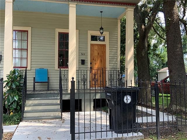 1st image of 322 Whitney Ave