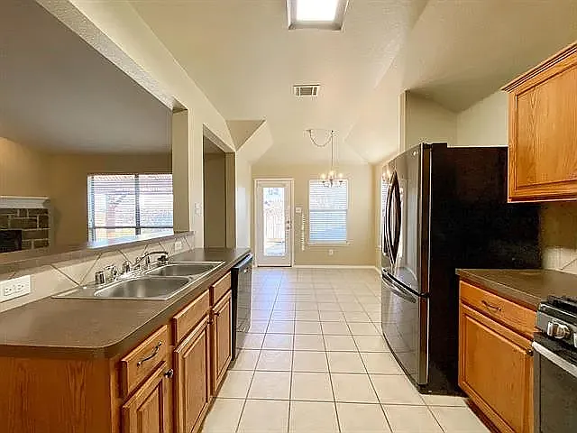 1000 Campbell Dr — Photo 25