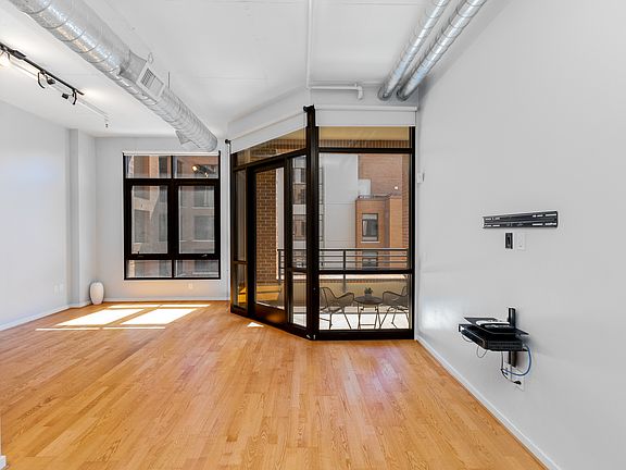 4th image of 7301 E 3rd Ave Unit 318