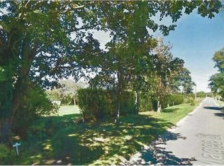 117 Magee St, Southampton, NY 11968
