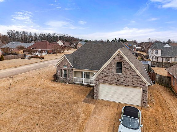 2nd image of 220 Terry Rd