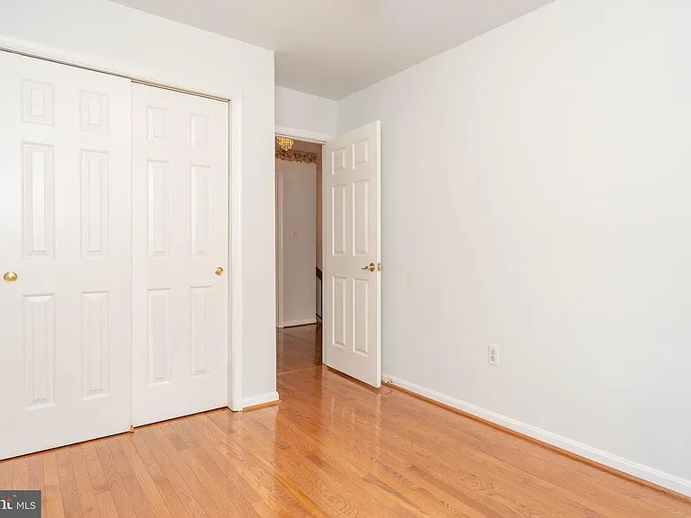 4683 Joanna Ct — Photo 25