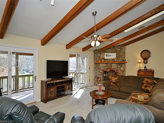 3rd image of 406 Hidden Woods Ln