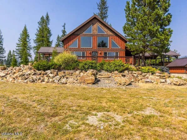 1570 Skyline Dr, Pinehurst, ID 83850