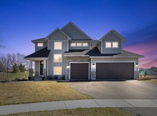 1421 Lee Cir, Hudson, WI 54016