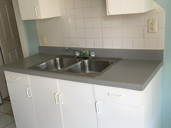 4th image of 407 Ora St #2