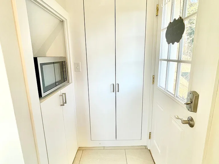 1325 Willow Dr — Photo 11