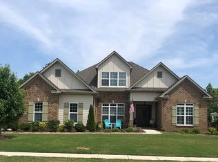 2820 Natures Cv, Owens Cross Roads, AL 35763