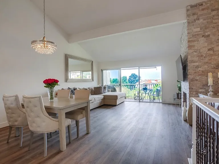 901 Caminito Estrada #C — Photo 3