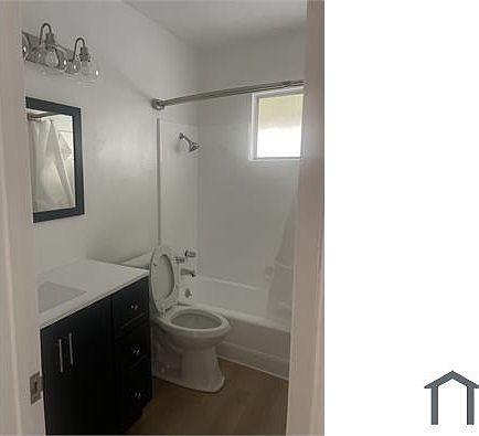 2nd image of 1819 S Oxford Ave APT 23