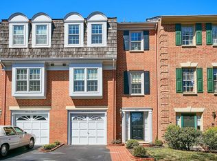 5149 Heritage Ln, Alexandria, VA 22311