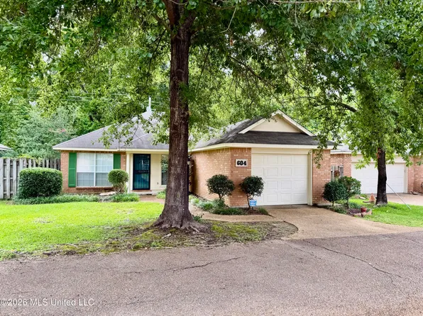 604 Biscayne Cv E, Clinton, MS 39056