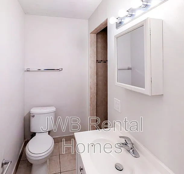 4523 Merrimac Ave — Photo 7