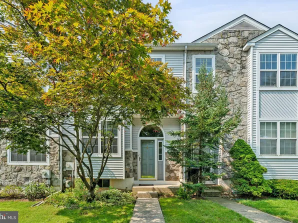 103 Buttonwood Dr, Collegeville, PA 19426