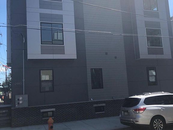 4th image of 2443 Jasper St Floor 2