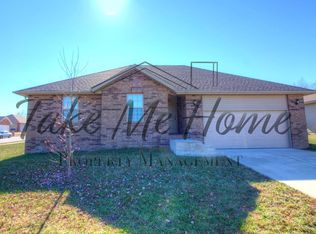 2500 W Chris Ct, Ozark, MO 65721