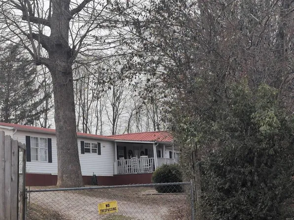 129 Sparrow, Rocky Top, TN 37769