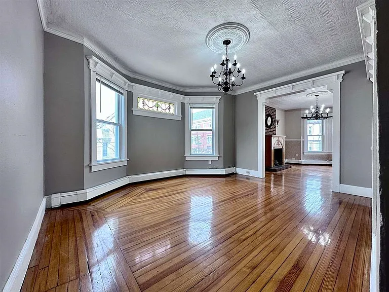 117 Duncan Ave #2 — Photo 5