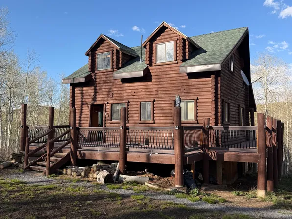 7672 N Jim Bridger Dr, Huntsville, UT 84317