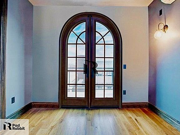 5th image of 254 Palmetto St #2R