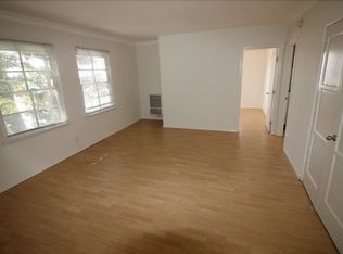 5944 Melrose Ave, Los Angeles, CA 90004