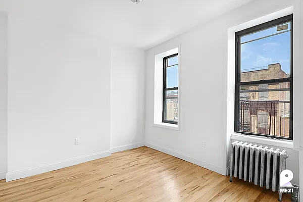 Rented by REZI | media 4