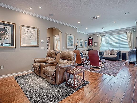 5th image of 755 Mallory Hill Dr