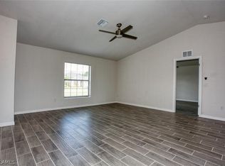 1031 NE 2nd Ter, Cape Coral, FL 33909