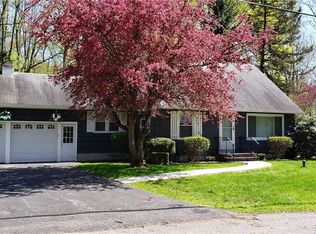 101 Green Acres Dr, Liverpool, NY 13090