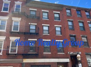 204 Endicott St #2B, Boston, MA 02113