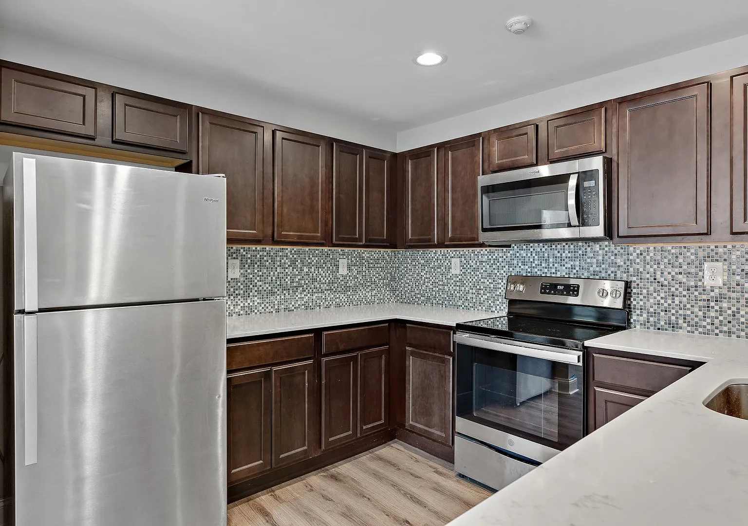 536 Madison Ave — Photo 3