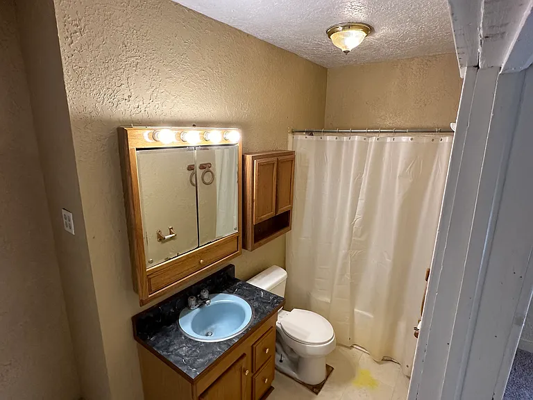 517 Sherman St — Photo 6