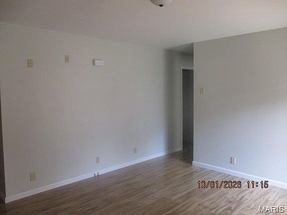 3rd image of 38 Circle Dr