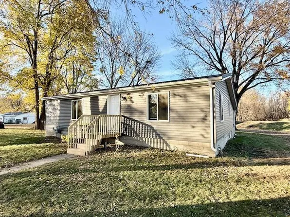 209 Coon St E, Redwood Falls, MN 56283