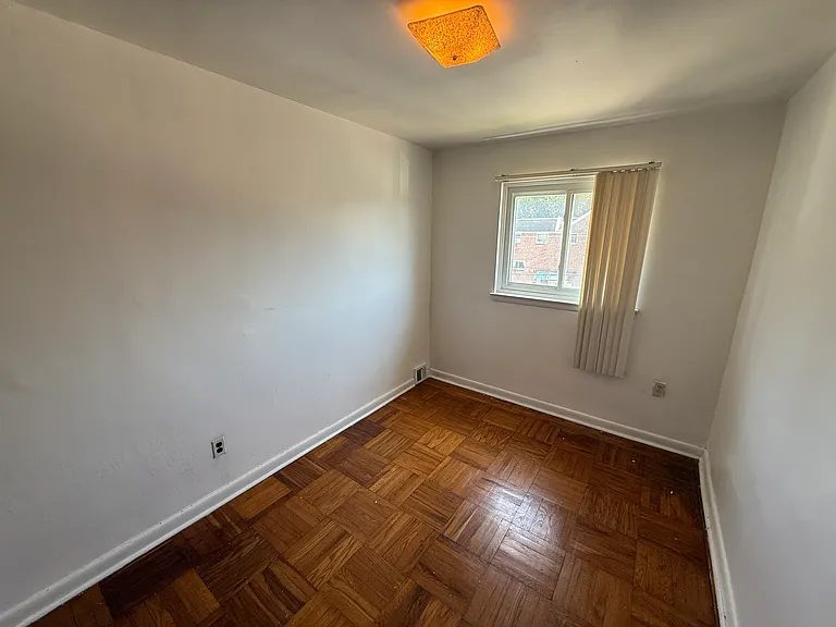 1538 Forrester Ave — Photo 13