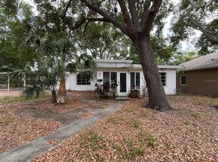 4050 Iris St N, Saint Petersburg, FL 33703