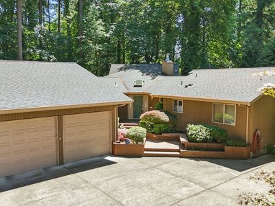 12028 SW Lesser Rd, Portland, OR, 97219